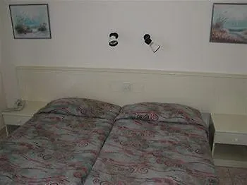 호텔 Mandali 3*